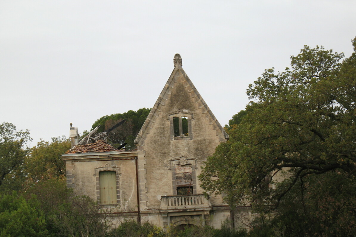 Chateau avant