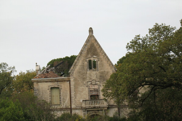 Chateau avant